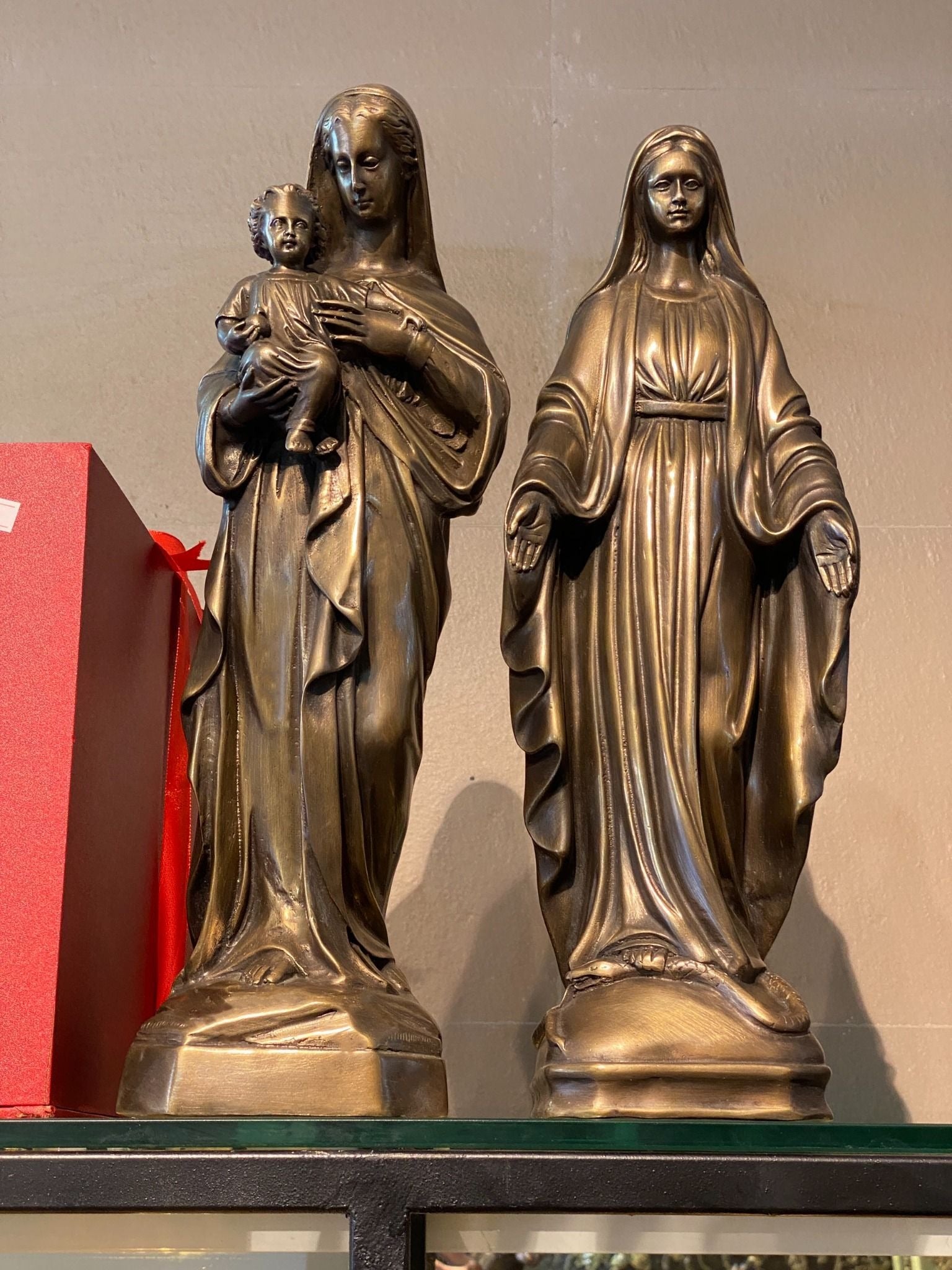 Antique Bronze Blessed Virgin Mary & Baby Jesus Statue with Our Lady of Grace, Religious Sculpture for Home Decoration